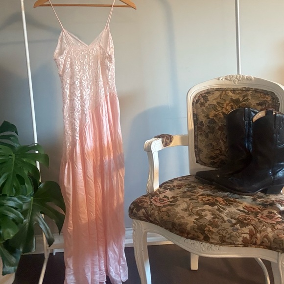 Vintage blush Lace Asymmetrical Slip Small - Picture 3 of 5